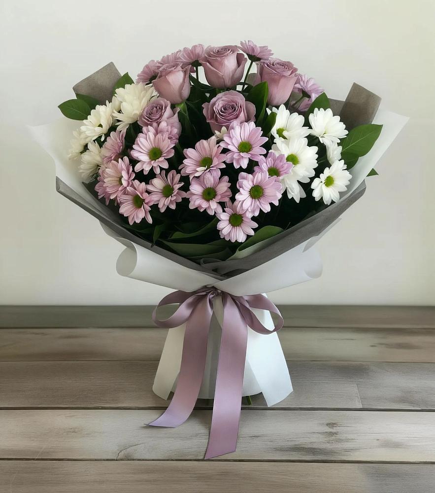 Букет цветов из: Хризантемы и Розы в Новый Городок