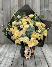 Букет цветов из:  Розы и Лизиантусы в Новый Городок