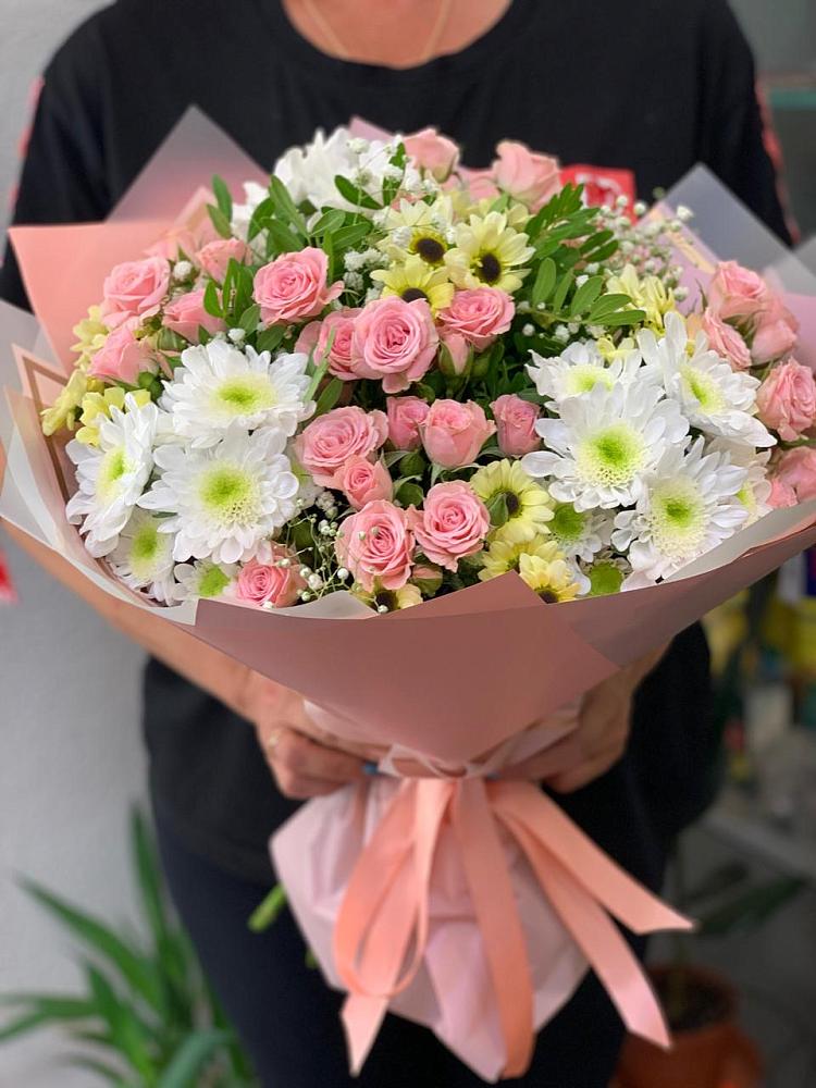 Букет цветов из: Розы и Хризантемы в Новый Городок