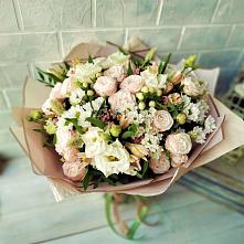 Букет цветов из:  Альстромерии, Розы и Хризантемы #REPLACE_PRED# Новый Городок