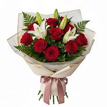 Букет цветов из:  Лилии и Розы в Новый Городок