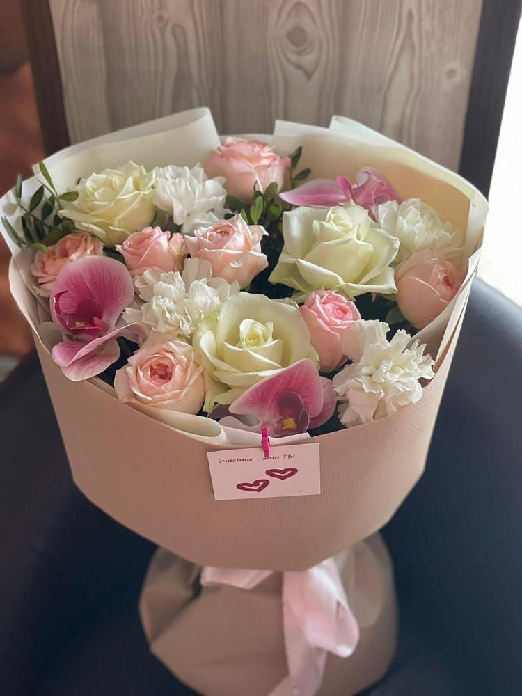 Букет цветов из: Орхидеи, Розы и Гвоздики в Новый Городок