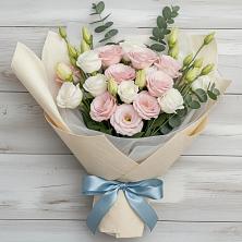Букет цветов из:  Лизиантусы в Новый Городок