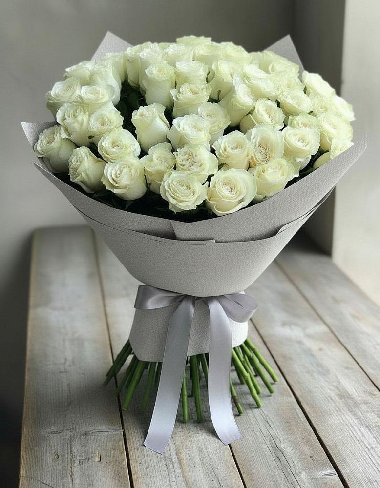 Букет 35 Белых роз в Новый Городок