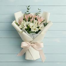 Букет цветов из:  Альстромерии в Новый Городок