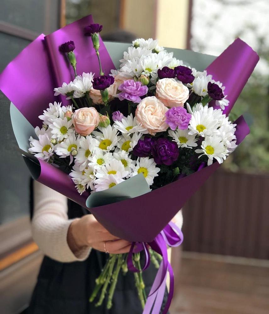 Букет цветов из: Хризантемы, Гвоздики и Розы в Новый Городок