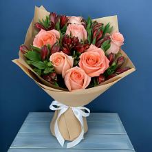 Букет цветов из:  Розы и Альстромерии в Новый Городок