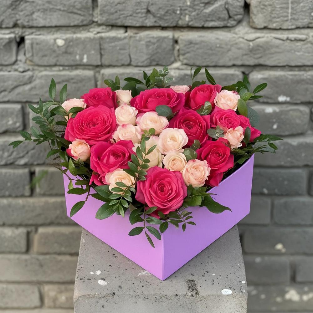 Цветочная композиция из Розы в коробке в Новый Городок