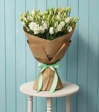 Букет цветов из:  Лизиантусы в Новый Городок