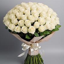 Букет 101 беля роза Белоснежка в Новый Городок