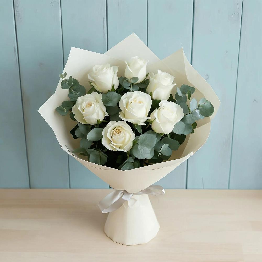 Букет Белые розы в Эвкалипте в Новый Городок