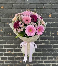 Букет цветов из:  Герберы и Хризантемы в Новый Городок