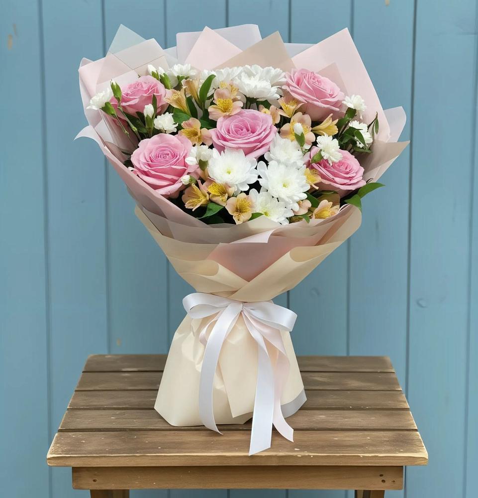 Букет цветов из: Гвоздики, Орхидеи и Розы в Новый Городок