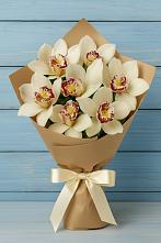 Букет цветов из:  Орхидеи и Розы в Новый Городок